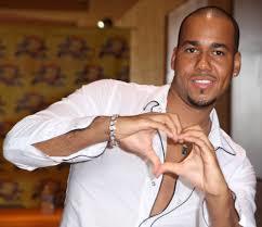 <span style="font-weight: bold; font-style: italic;">Romeo Santos</span>&nbsp;
